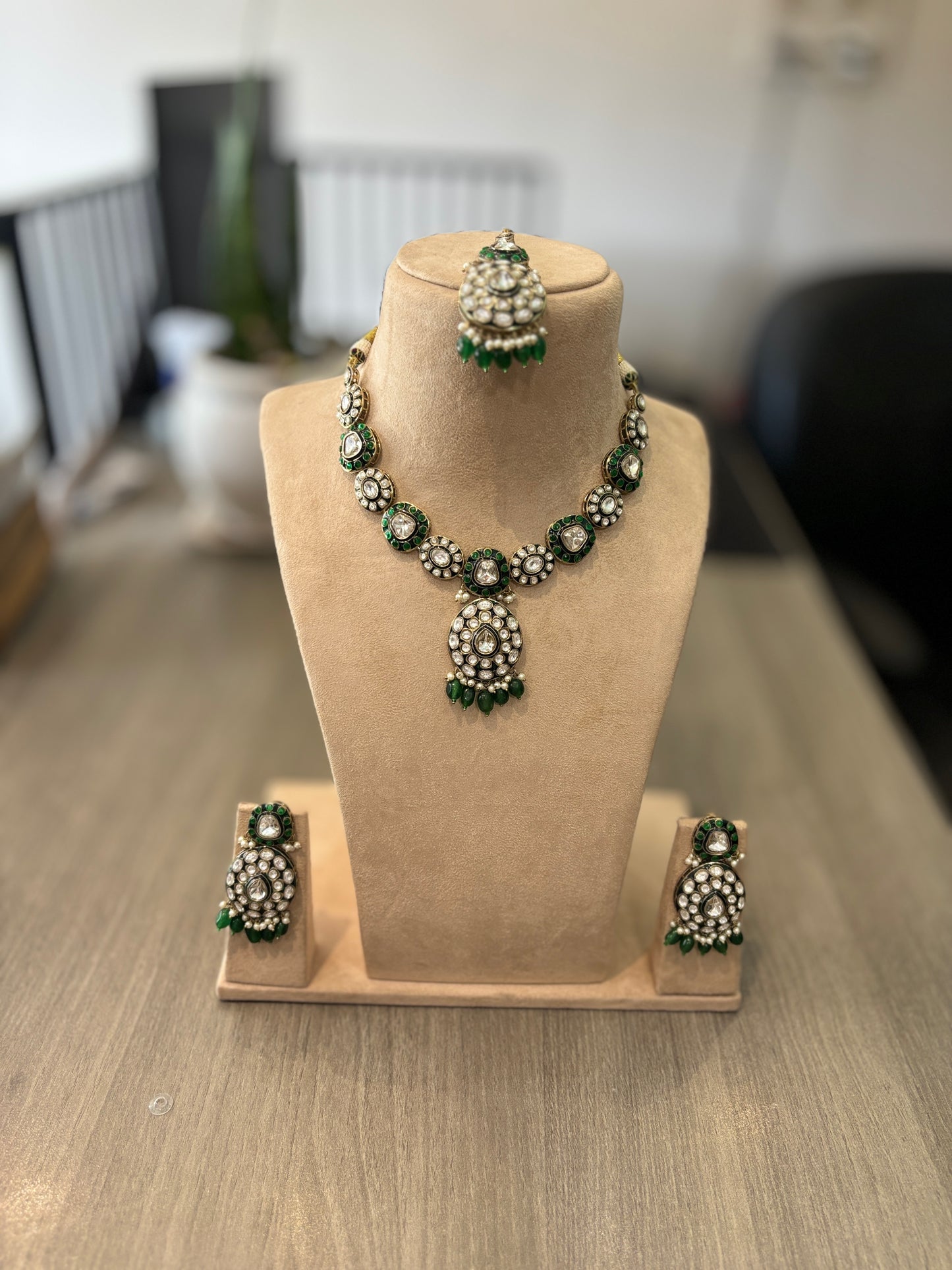 Riyah Green Polki Choker Set – Heritage Elegance in Emerald Tones