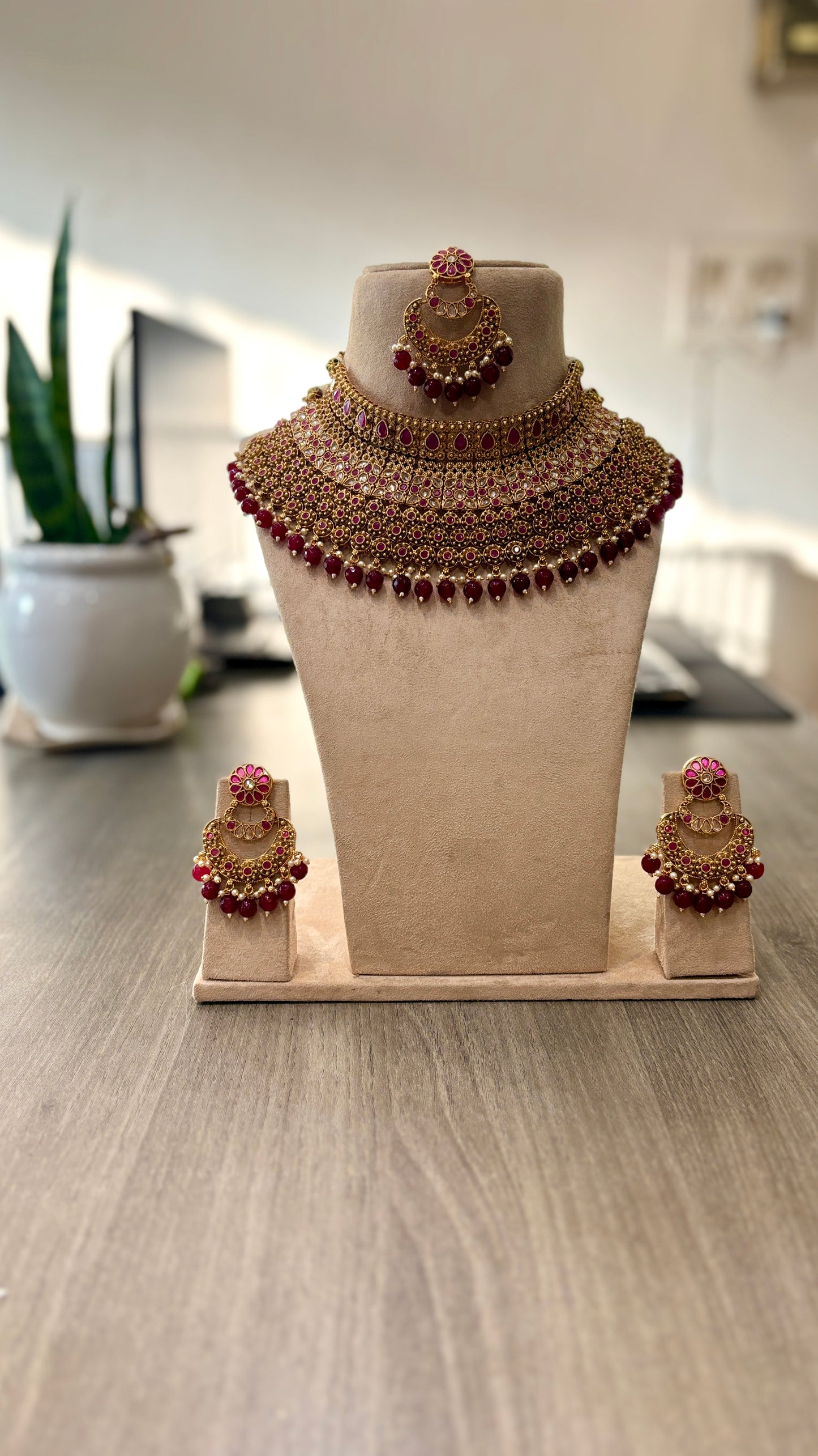Royal Ruby Gold-Plated Choker Necklace Set