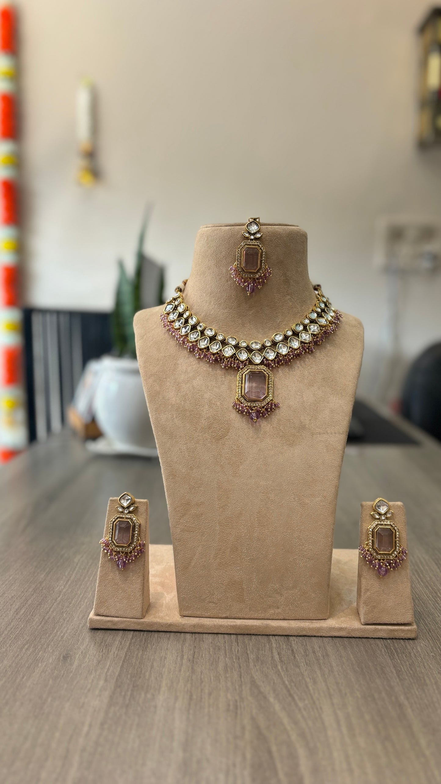 Royal Lavender Kundan Necklace Set