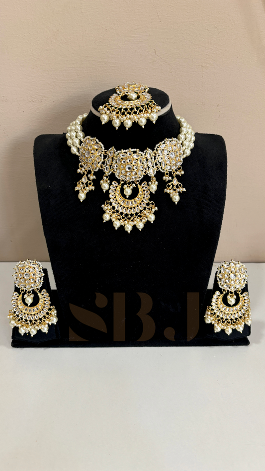 Classic Kundan Pearl Choker Set with Earrings & Maang Tikka