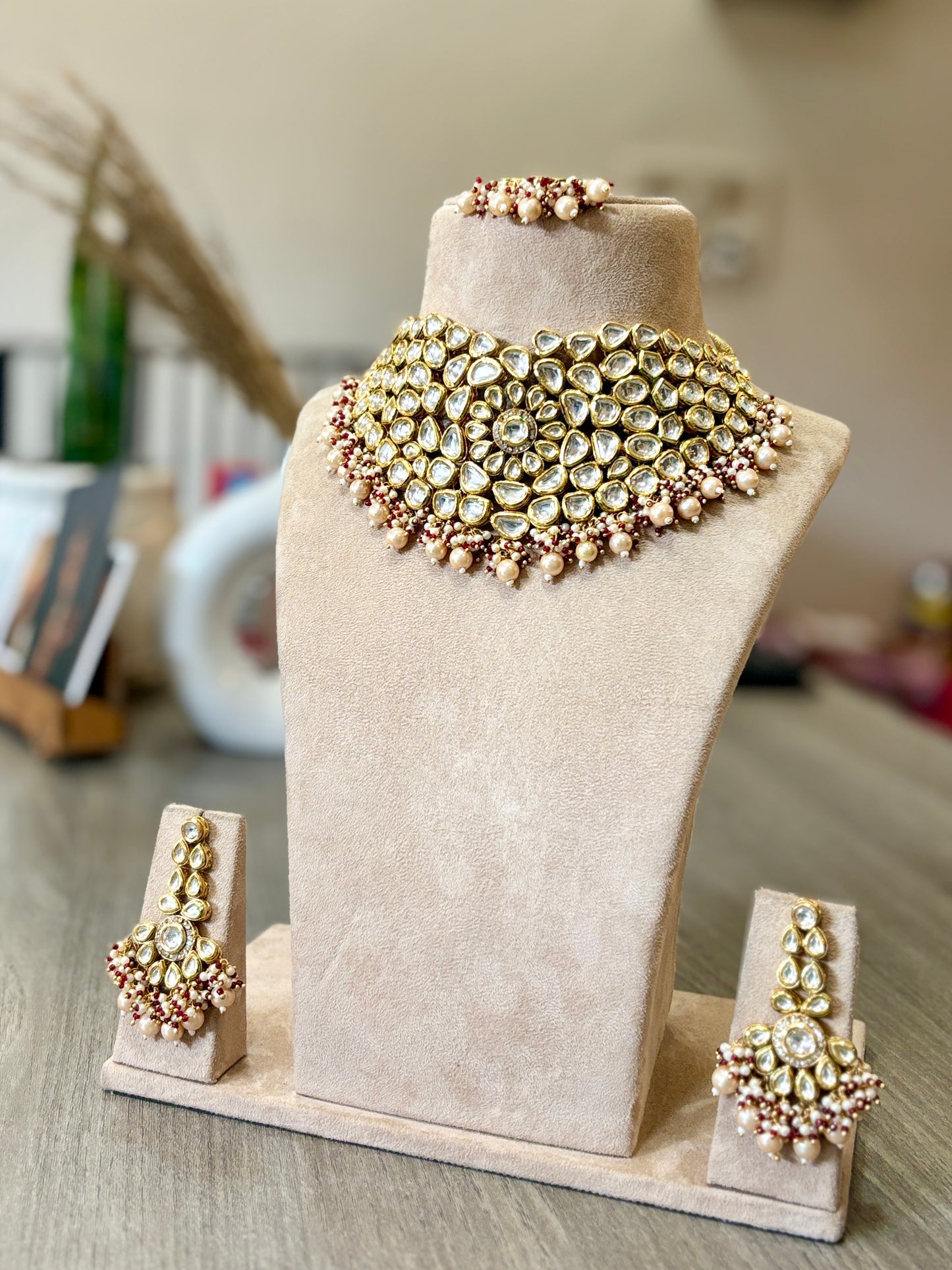 Traditional Kundan Choker Set with Earrings & Maang Tikka