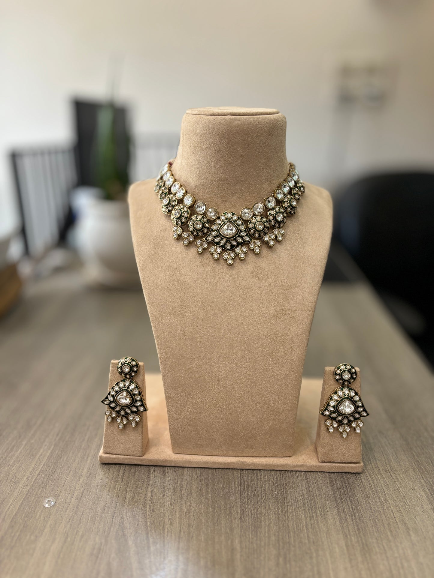 Aira Antique Polki Choker Set – Timeless Heritage Glam