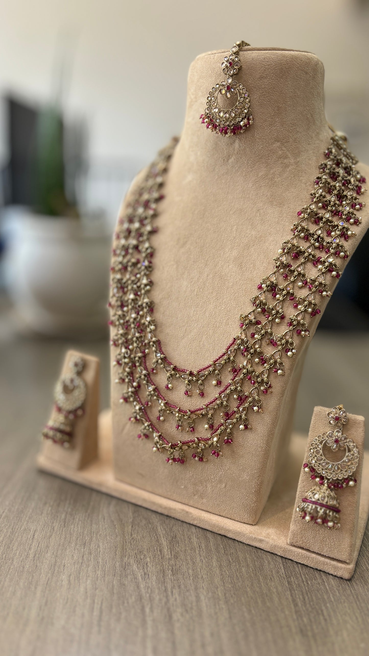 Rosé Raani Layered Polki Necklace Set – A Dance of Grace & Glamour