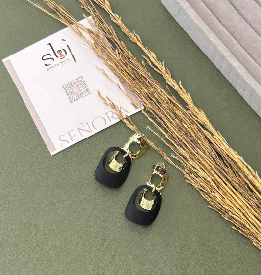 Textured Gold & Black Linked Drop Earrings
