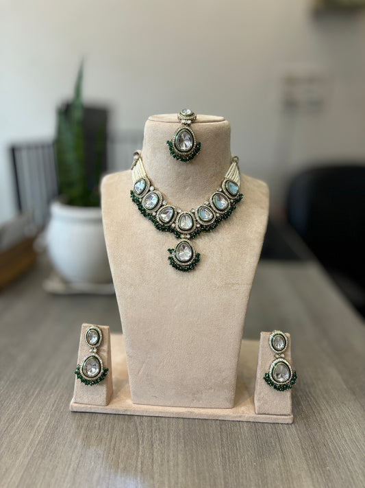 Emerald Radiance Polki Set – Mirror-Finish Kundan Elegance