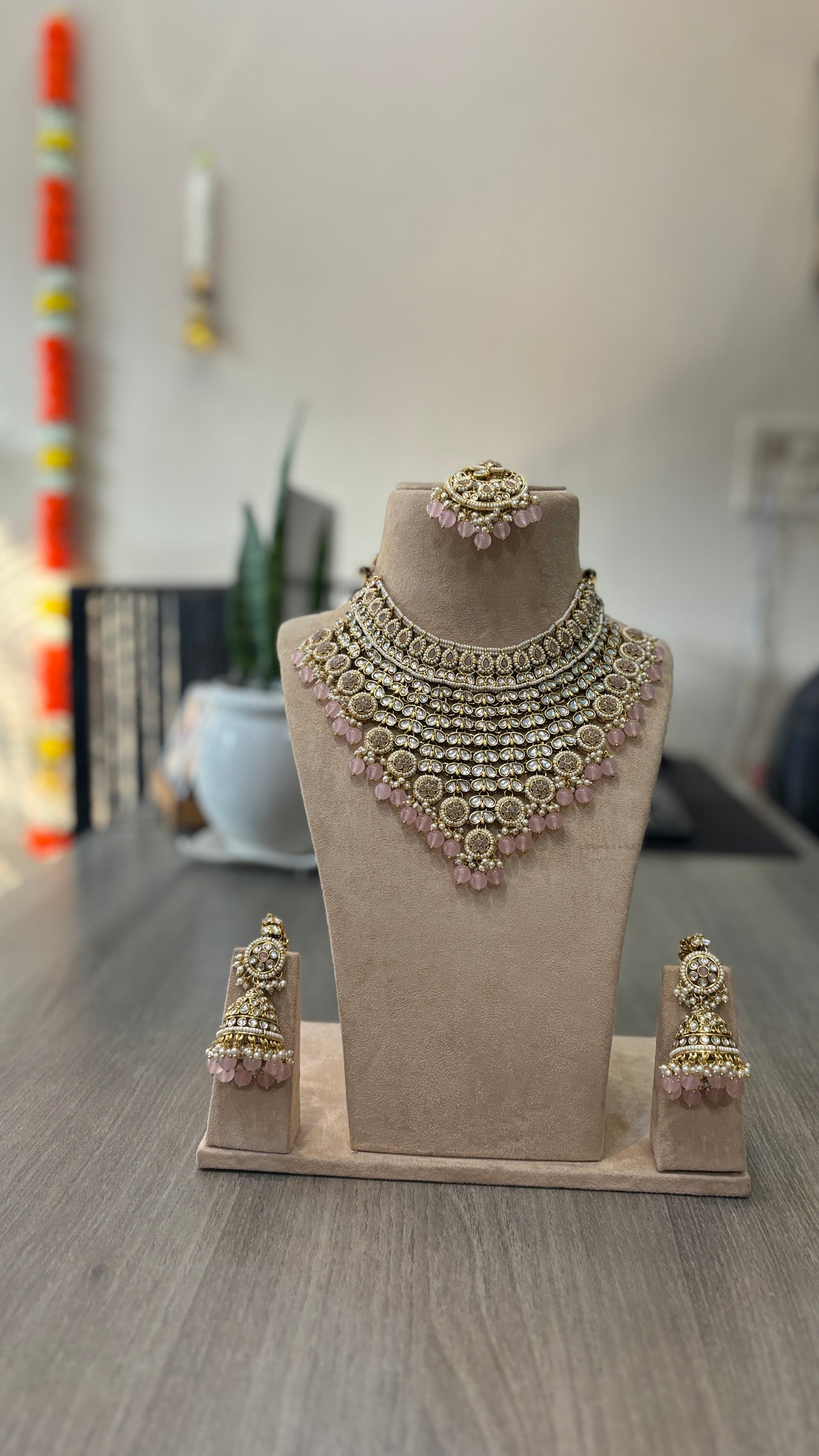 Blush Aura Kundan Choker Set – Pastel Pink Bridal Necklace with Pearls & Polki Stones