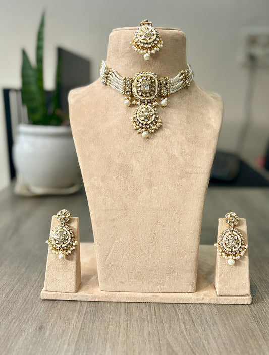 Royal Kundan Pearl Choker Set
